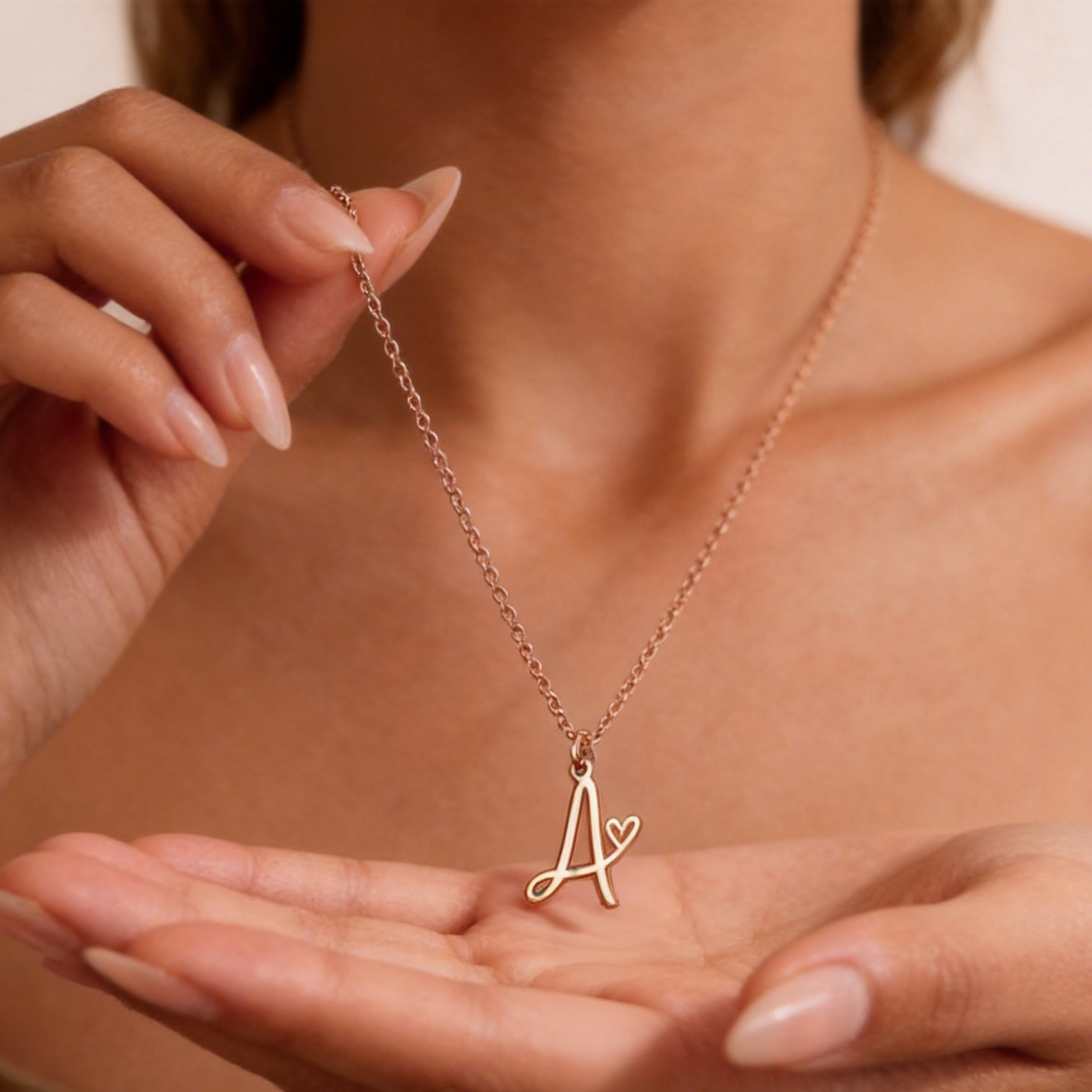 Kadınlar için Özel Zarif Kalp  - Name Necklace Custom incelemesi ve fiyatı