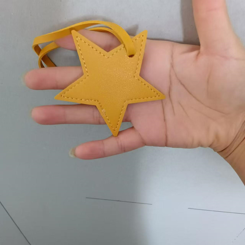 Ücretsiz baş harfleri beş köşe - Monogram Keychain Leather incelemesi ve fiyatı